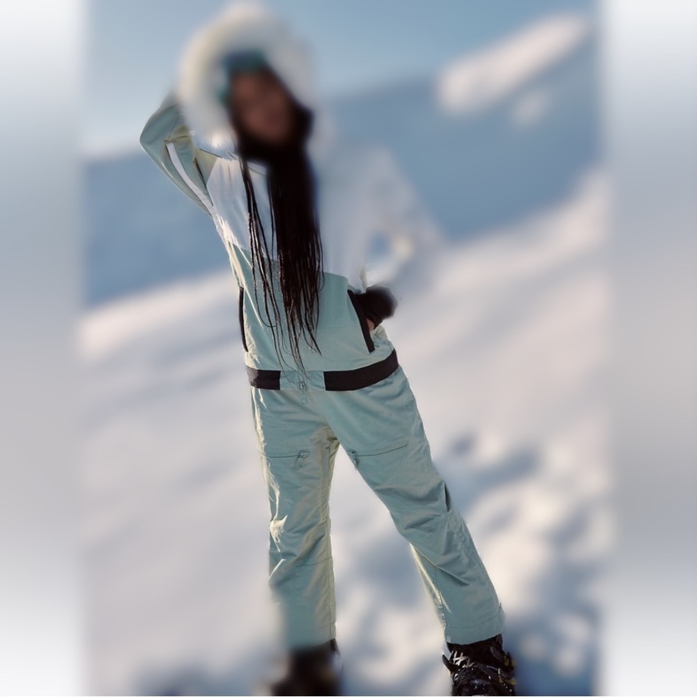 Pistachio X-small Ski Suit NEW